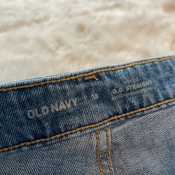 NWT Old Navy High-Waisted OG Straight Cut-Off Jeans in Alma 18 - Picture 11 of 15